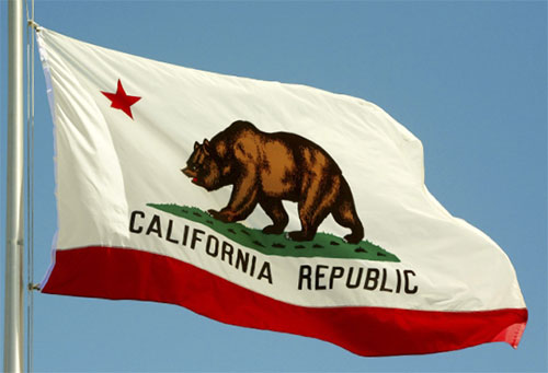 Kaliforniában feloldhatják a kommunisták kormányzati foglalkoztatásának tilalmát