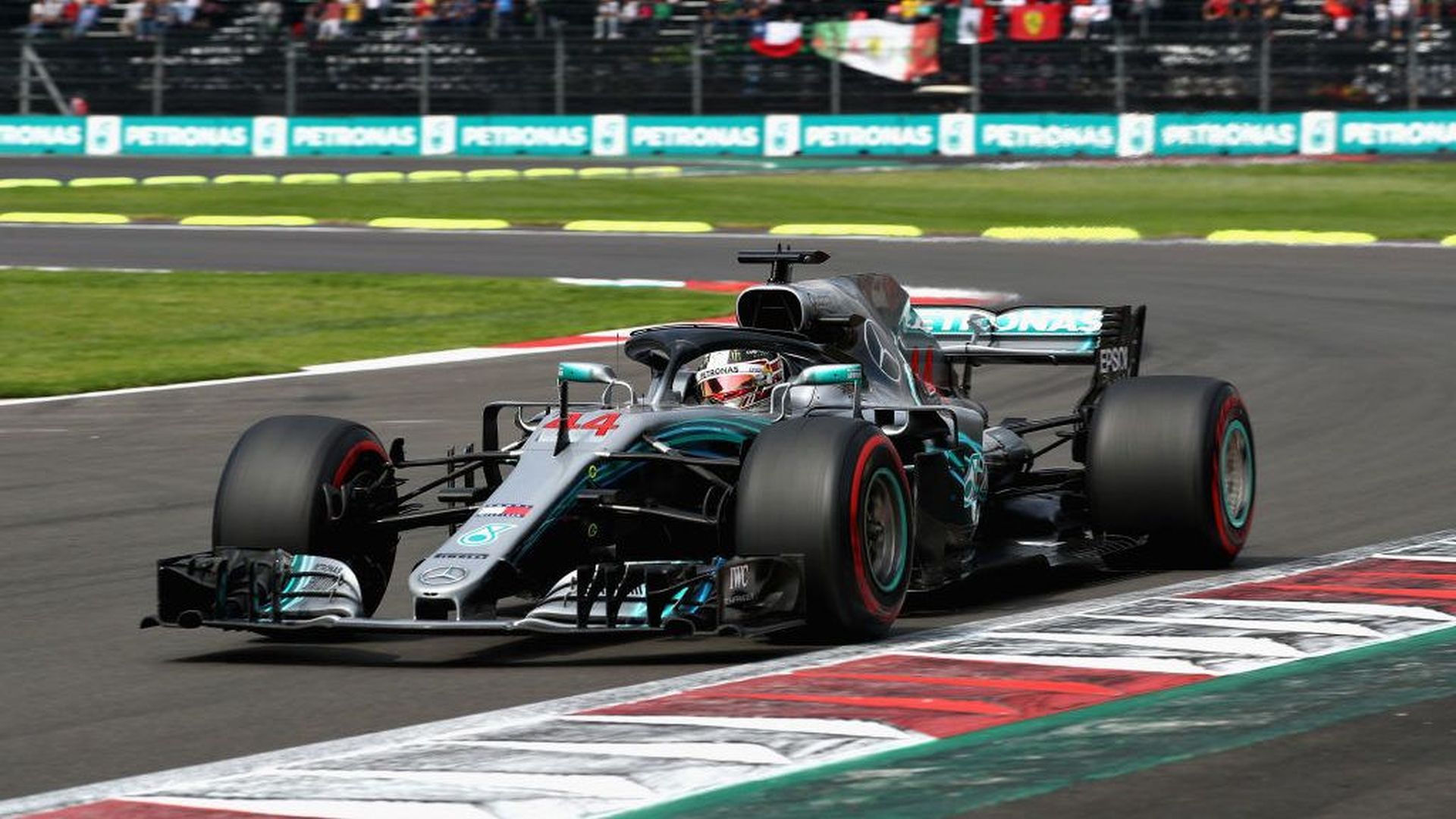 Mexikói Nagydíj: Hamilton ötödször világbajnok, Verstappen nyert