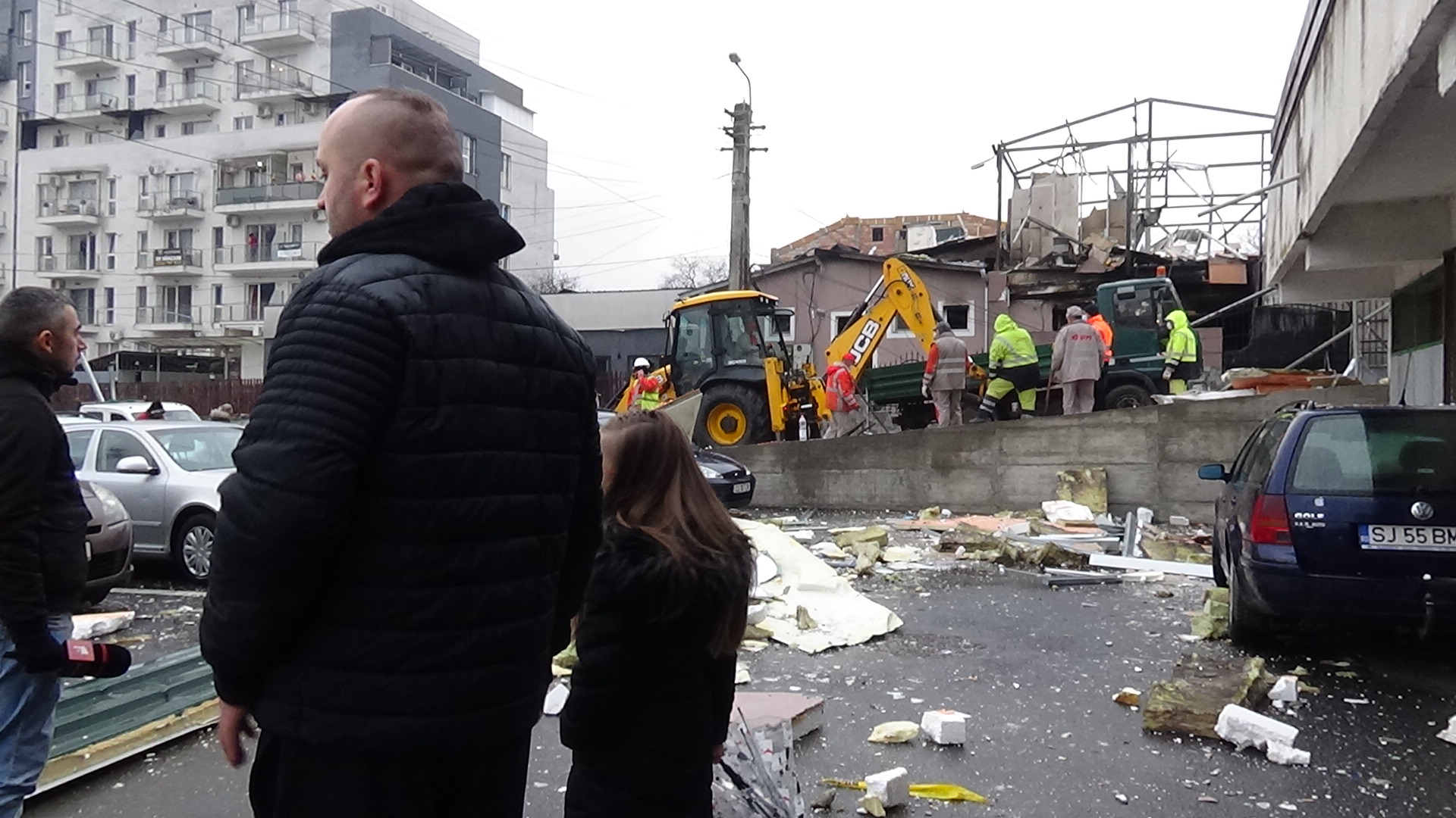 VIDEÓ-ÖSSZEÁLLÍTÁS – Ilyen a Tóközben bekövetkezett robbanás helyszíne és környéke
