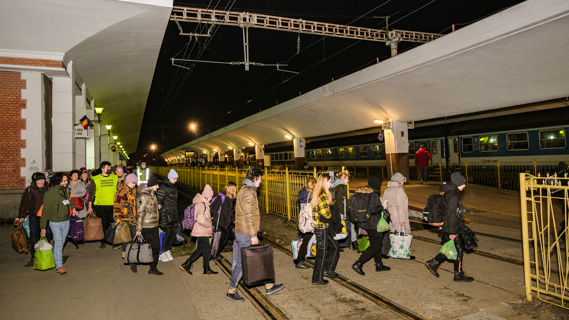 Emberek, sorsok: ukrajnai menekültek átutazóban Kolozsváron