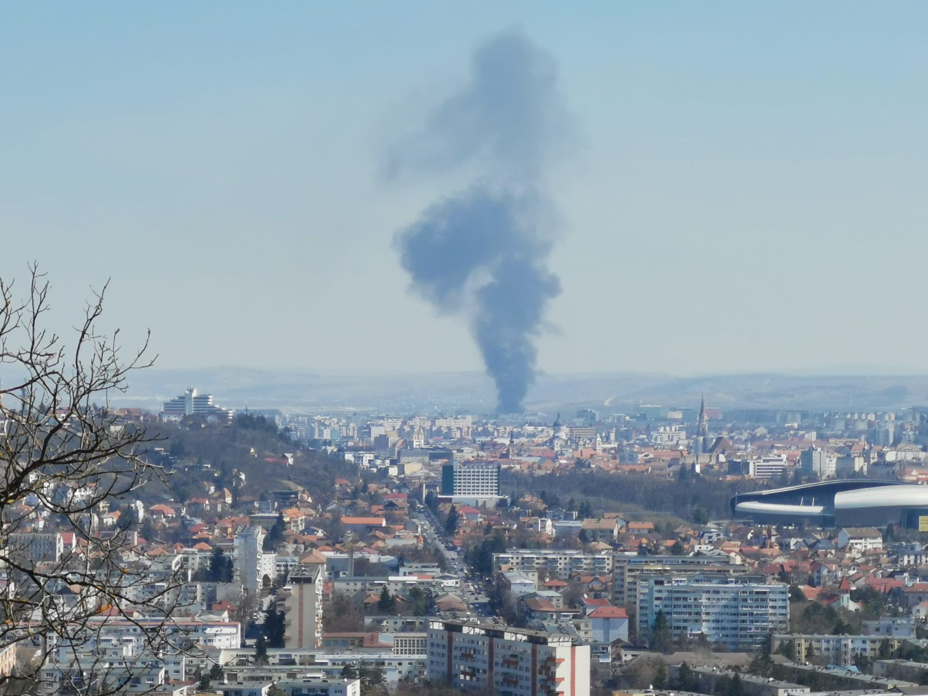 VIDEÓ, FOTÓK - Tűz a Iulius Mall bevásárlóközpont közelében