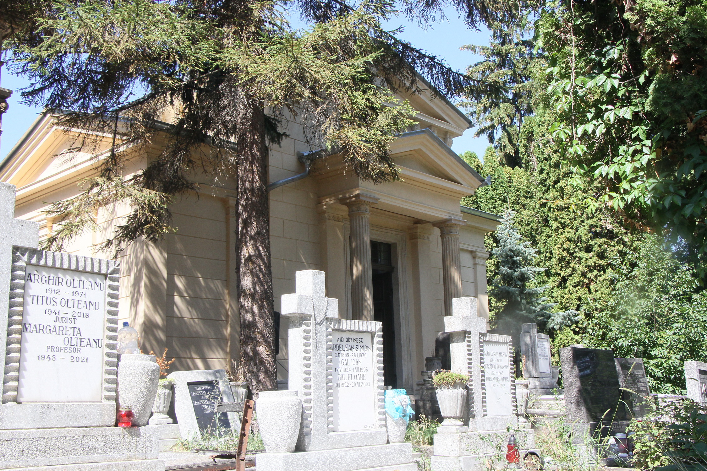 KMN: Átadták a felújított Bethlen-kriptát a Házsongárdi temetőben