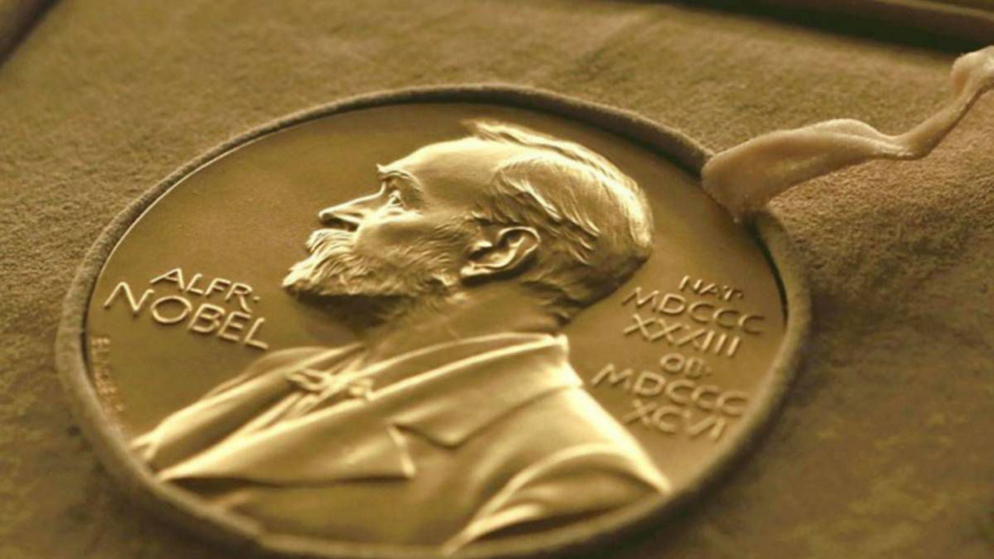 Alesz Bjaljacki, az orosz Memorial és az ukrán Polgári Szabadságjogok Központja kapja idén a Nobel-békedíjat
