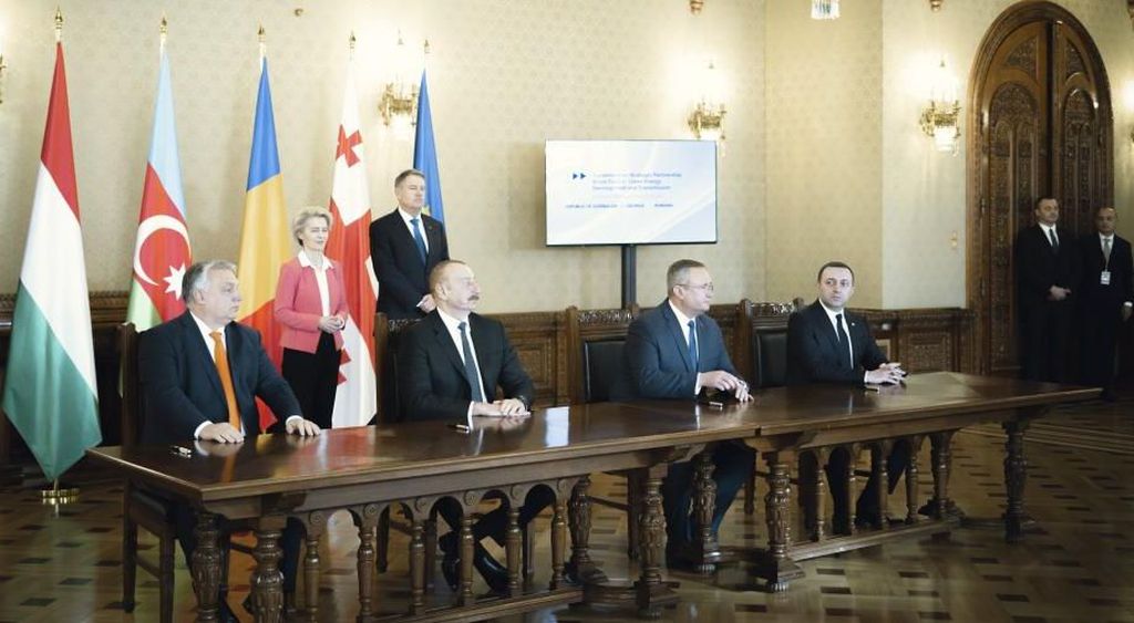 Energiafejlesztési és -szállítási megállapodás Azerbajdzsán, Grúzia, Románia és Magyarország kormányai között