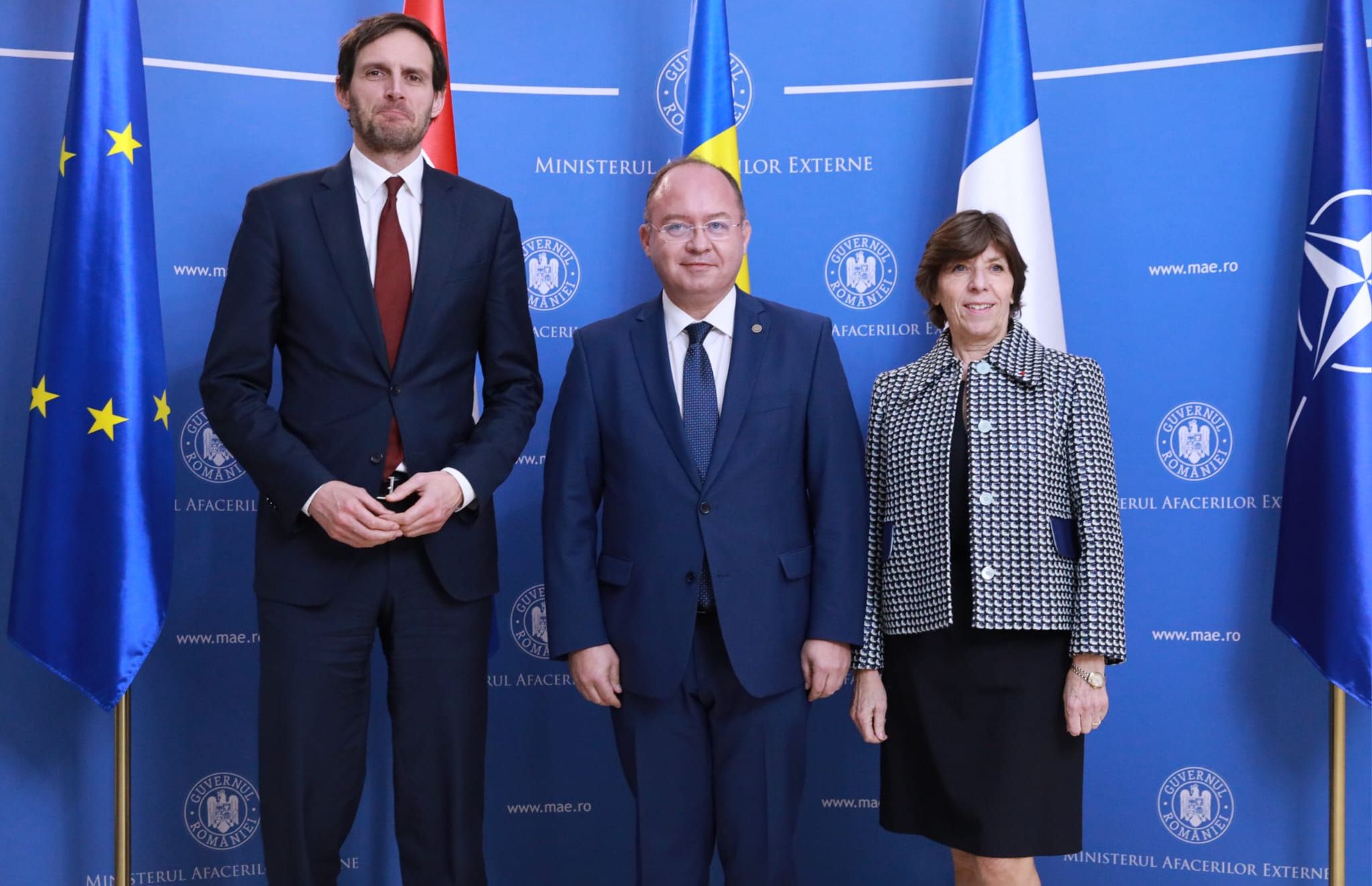 Wopke Hoekstra holland, Bogdan Aurescu román és Catherine Colonna francia külügyminiszter