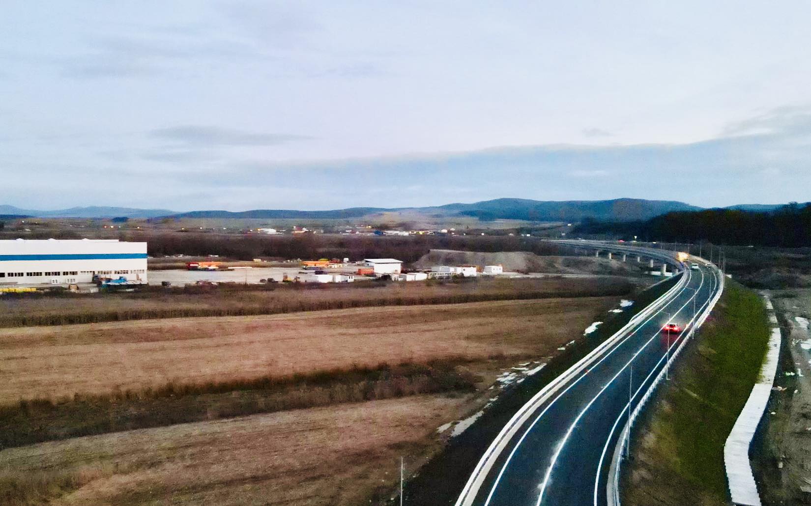 Megnyitották az Erdély és Moldva közötti gépkocsiforgalmat kiszolgáló bethleni körgyűrűt