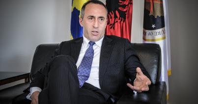 Ki a „háborús bűnős” Ramush Haradinaj, aki visszaült a koszovói kormányfői székbe