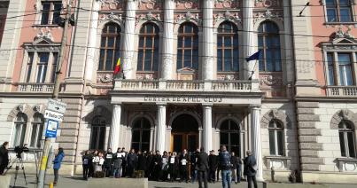 Kolozsváron ismét tiltakoztak a bírók és ügyészek
