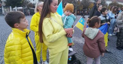 Az orosz katonai agresszió ellen tiltakoztak az ukrán háborús menekültek Kolozsváron