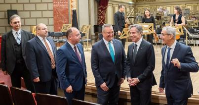 Blinken Bukarestben: az USA erősíti jelenlétét a Fekete- és a Balti-tenger térségében