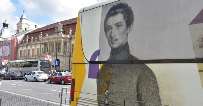 Kolozsváron járható be a Petőfi 200 múzeumbusz