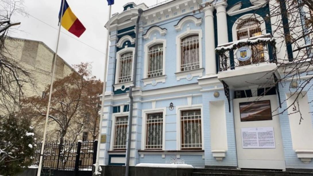 Bukarest elrendelte a nem létfontosságú diplomáciai személyzet kivonását Ukrajnából
