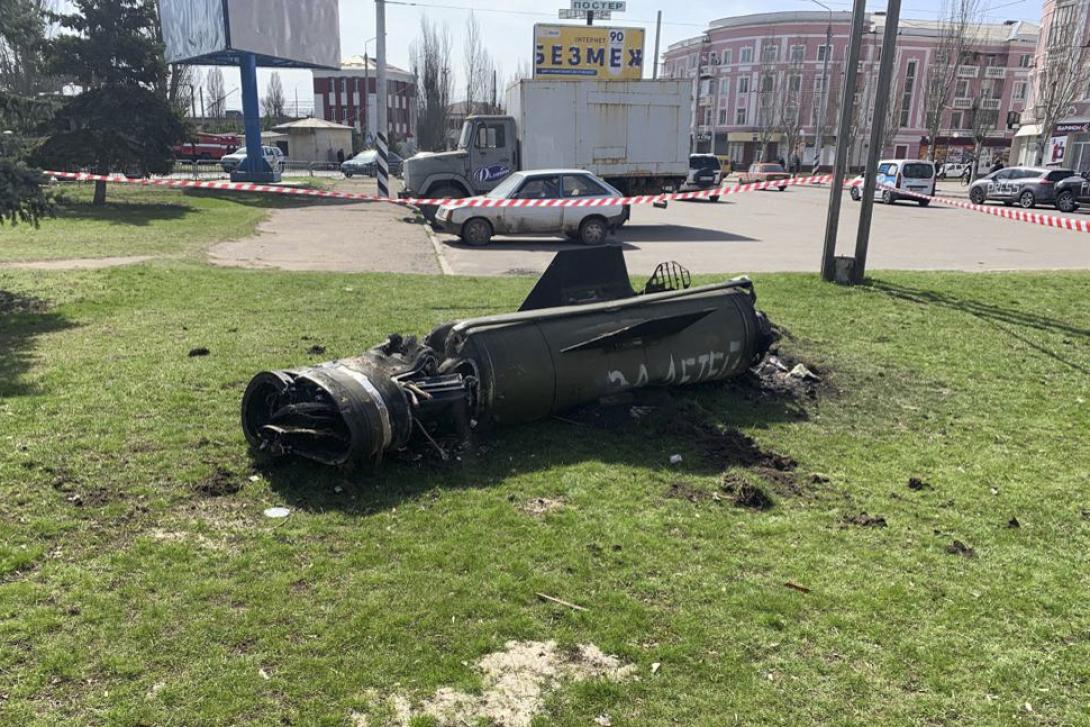 Vasútállomást ért légicsapás, „szörnyű” helyzet Borogyankában