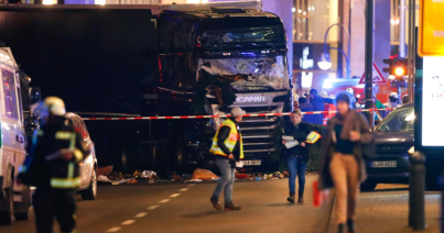 Tizenkét embert megölt egy sofőr egy berlini karácsonyi vásáron – Valószínűleg lelőtték a kamion lengyel sofőrjét (FOLYAMATOSAN FRISSÍTVE)