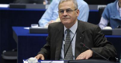 Tőkés László románellenességgel vádolja az RMDSZ-t