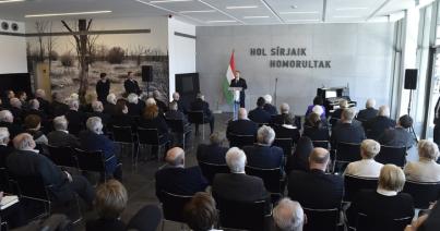 Orbán: a kommunizmus bűneit Nyugaton még ma is sokan mentegetik