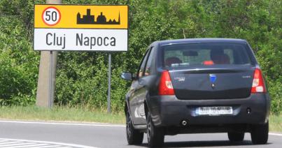 Váratnak magukra a háromnyelvű kolozsvári helységnévtáblák