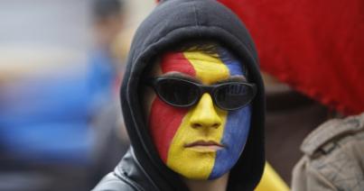 Kétmilliárd euróba került a politikai válság?