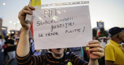 Tiltakozás országszerte - a tüntetők Toader igazságügyi miniszter lemondását követelik
