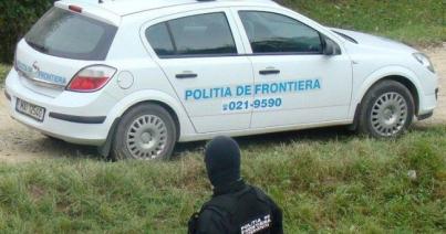 Fegyvert használtak a határrendészek, két határsértő és egy rendőr megsebesült