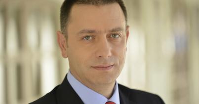 Források: Mihai Fifor veszi át a védelmi tárcát, Gheorghe Șimont javasolják gazdasági miniszternek