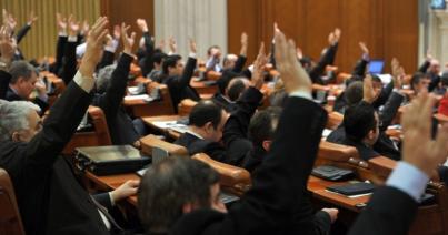 A parlament megkérdőjelezte a 2009-es elnökválasztás tisztaságát