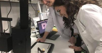 Csokoládécipőt készített 3D-s nyomtatóval két kolozsvári egyetemista