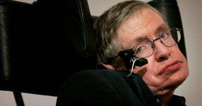 Elhunyt Stephen Hawking