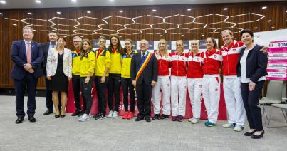 Halep–Golubic meccsel kezdenek
