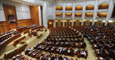 Benyújtották a bizalmatlansági indítványt