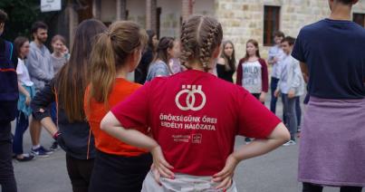 Fiatalok a világ közepén – Kalotaszentkirályon az Örökségünk őrei tábor