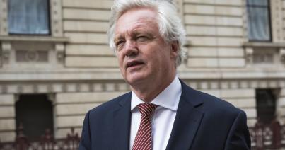 Lemondott a brit Brexit-ügyi miniszter
