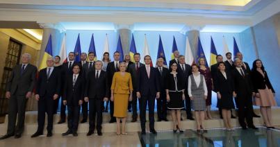 Kormányzása nem egészen két évében 21 miniszterét cserélte le a PSD
