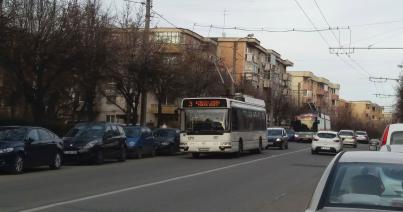 Eldőlt: három hét múlva külön buszsáv a Pata utcában!