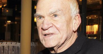 Milan Kundera cseh író, költő, esszéista 90 éves