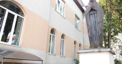 A fájdalmak pokla helyén Fájdalmas Szűzanya szobor