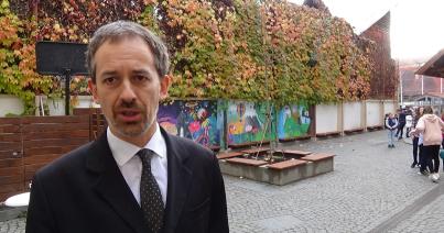 VIDEÓINTERJÚ - Apáczai 100. Vörös Alpárt kérdeztük