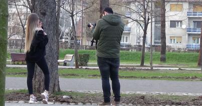 VIDEÓ - Kit érdekel a koronavírus? Mi sztárfotókat készítünk!