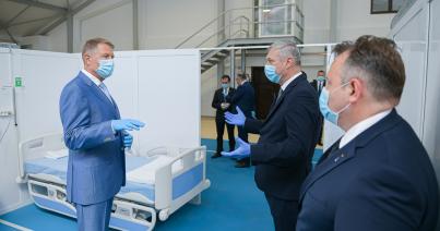 Iohannis: a koronavírus velünk marad