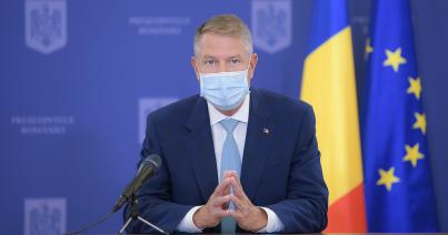 Szeptembertől nyithatnak a vendéglők, színházak, mozik