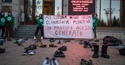 Aktivisták tiltakoztak a környezetvédelmi tárca előtt