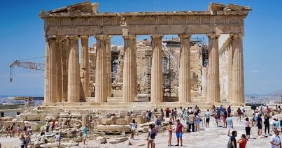 Románia karanténnal várja külföldről hazatérő vendégmunkásait és turistáit