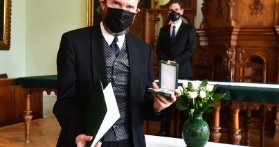 Átadták Buzogány Dezsőnek a magyar állami kitüntetést
