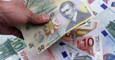 Az elmúlt napokban harmadszor került történelmi mélypontra a lej az euróval szemben