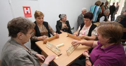 A kormányfő a nyugdíjak és a gyereknevelési pótlék megemelését ígéri