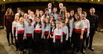 A zene és az éneklés igazi terápia a léleknek, bizonyítja ezt megannyi vidám mosoly