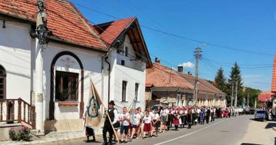 Újra énekeltek a dalosok Tordaszentlászlón