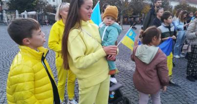 Az orosz katonai agresszió ellen tiltakoztak az ukrán háborús menekültek Kolozsváron