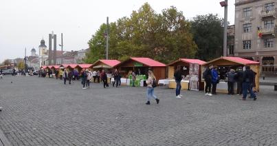 VIDEÓ - Őszi vásár a Főtéren
