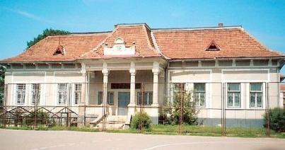 Öt erdélyi kúriát és 147 falusi hagyományos porta felújítását finanszírozzák uniós alapokból